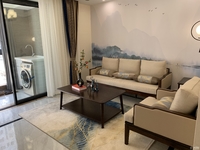 湖州府 三室两厅 精装 位置好 房东21年装修的婚房 现在北京发展 转卖爱房！
