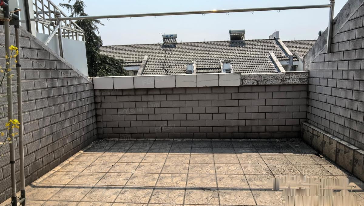 潜庄公寓带阁楼露台居家装修一口价