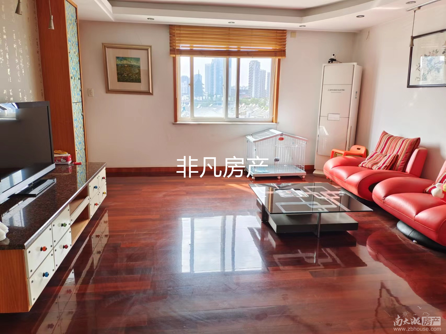 41613河畔居河景房，三室二厅二卫，精装，位置好