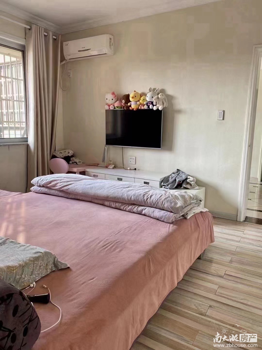 房东急售，单价仅11000，自住精装，黄金楼层电梯房7楼