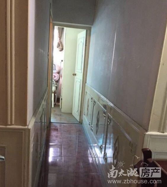10267：龙溪小区 三室一厅 80平 良装 空，热，彩，冰，洗，床 1500元