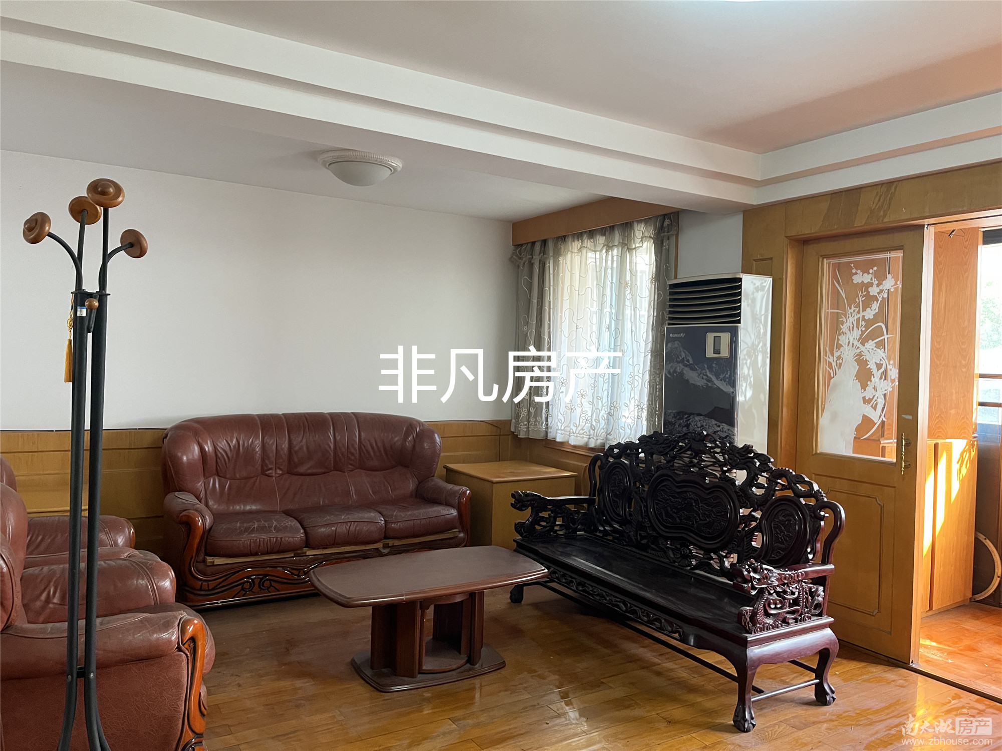 41626马军巷，三室二厅，良装，满五年，套型好