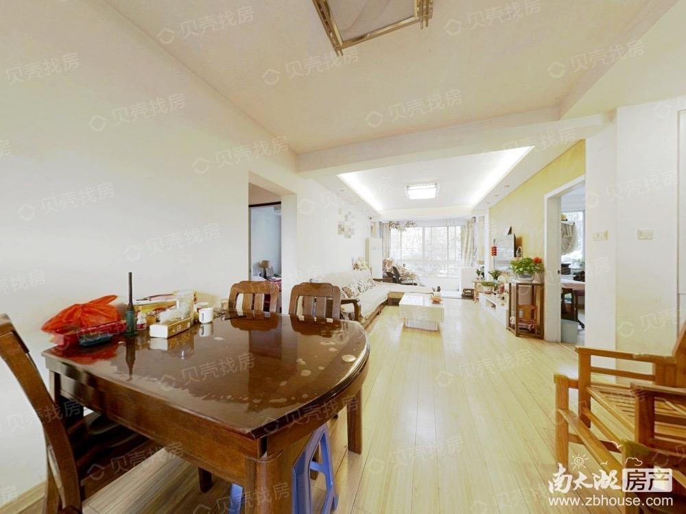 房子满五 采光充足 南北通透 房主自住装修 保养好