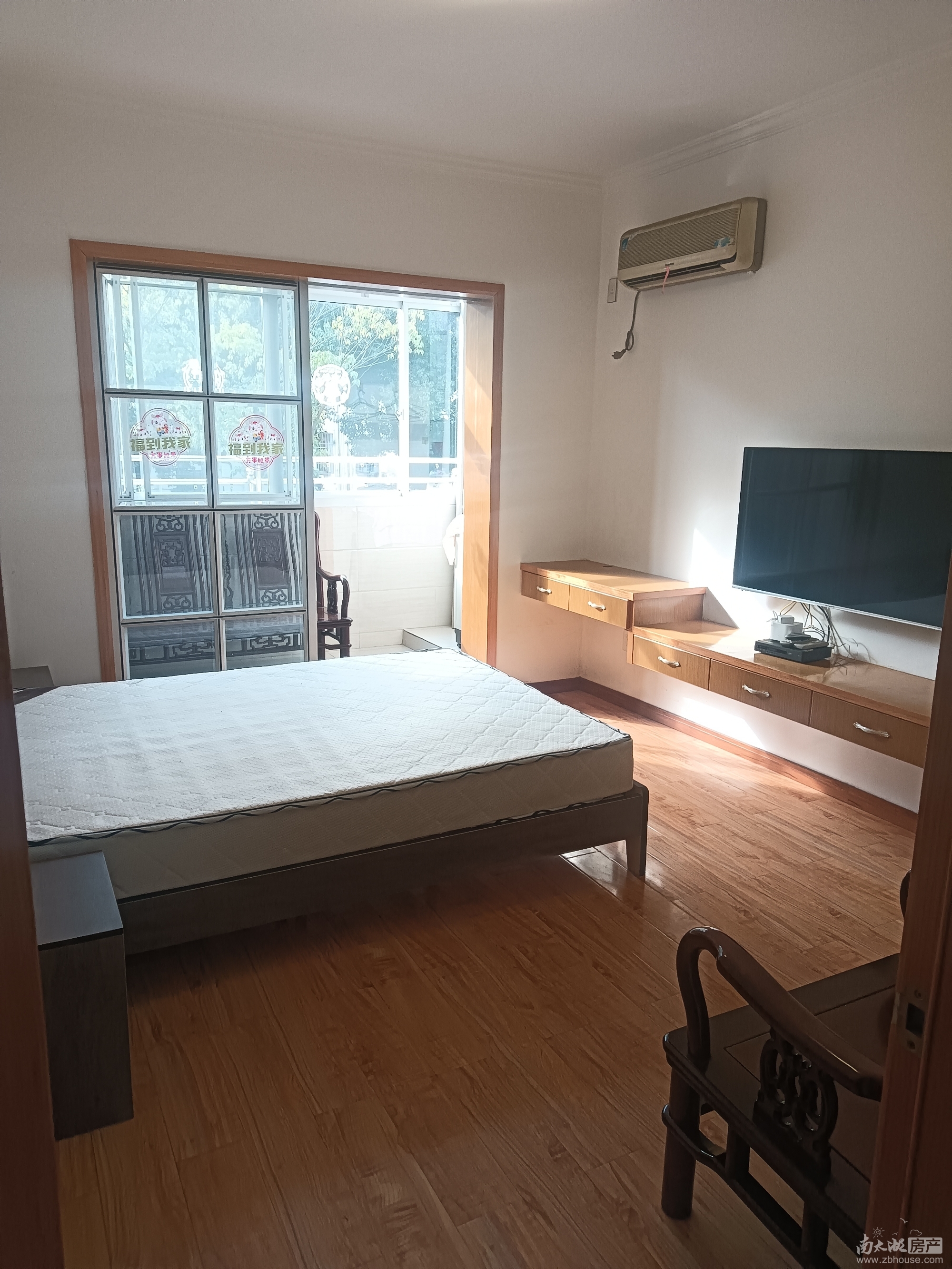 11662文苑新村三室一厅良装家电齐全1200元18667232677微信同号
