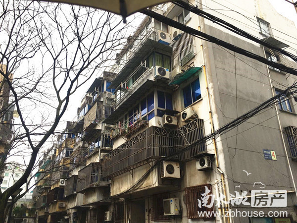 出售 新计家桥4楼 三室二卫校区老五中有学籍 只需139万 房东急售置换新房