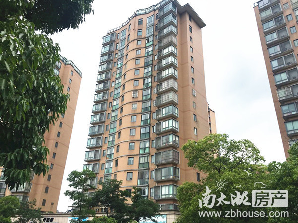 出售江南华苑此房满五，采光无遮挡，位置好，资源丰富！