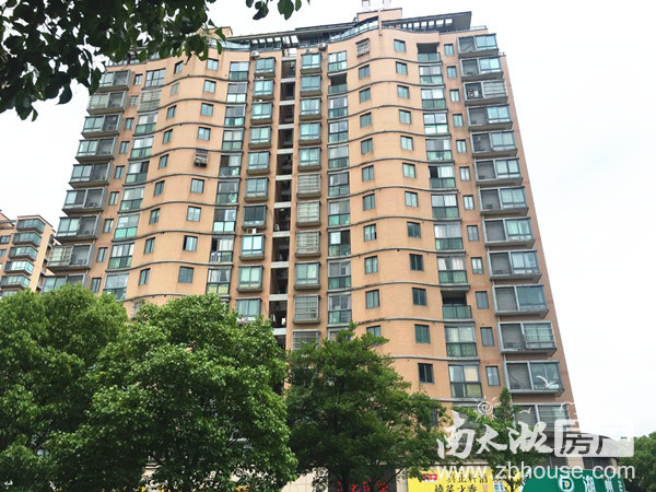 出售江南华苑此房满五，采光无遮挡，位置好，资源丰富！