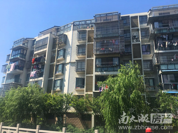 市北金龙家苑 103平自住装修 3房2卫 南北通透 带储藏室 看房有钥匙
