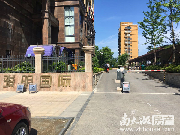 社区门头