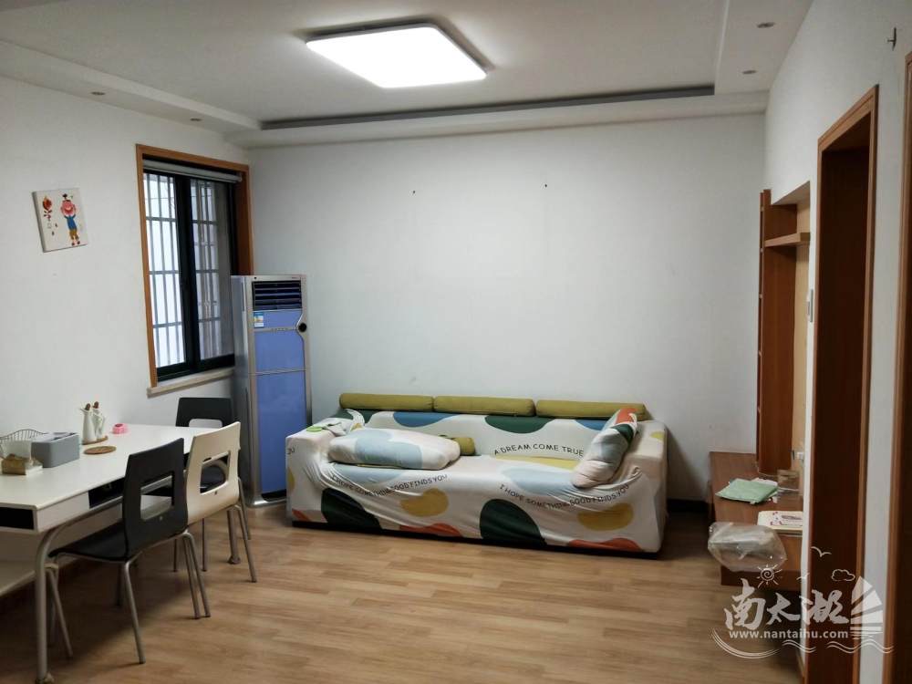 出售仁皇山庄2室2厅1卫71平米129.8万爱山五中住宅